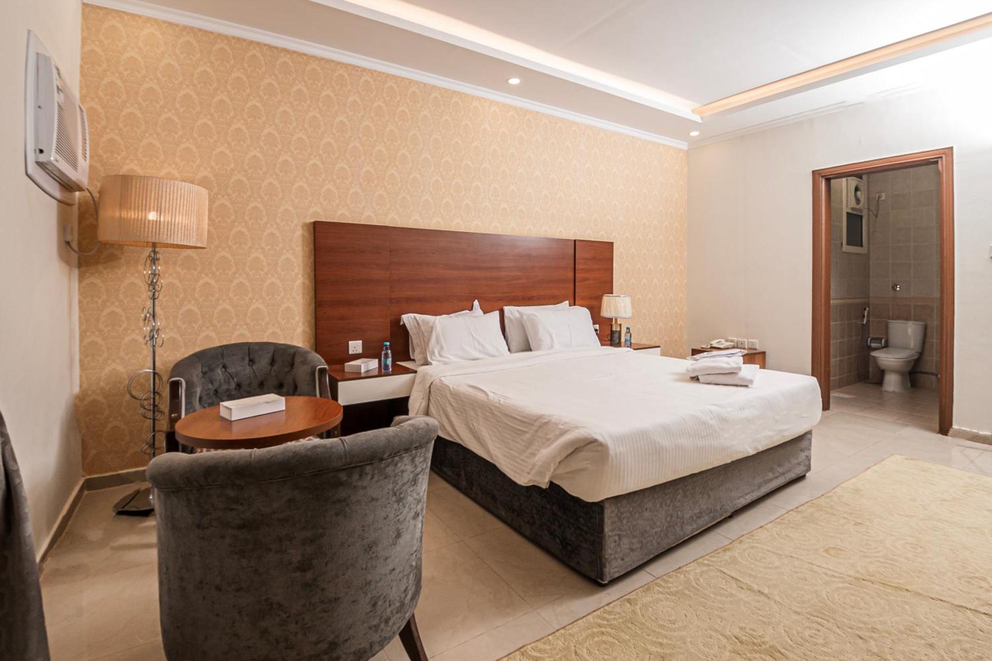 Ghalyt Ohud Aparthotel Medina Buitenkant foto