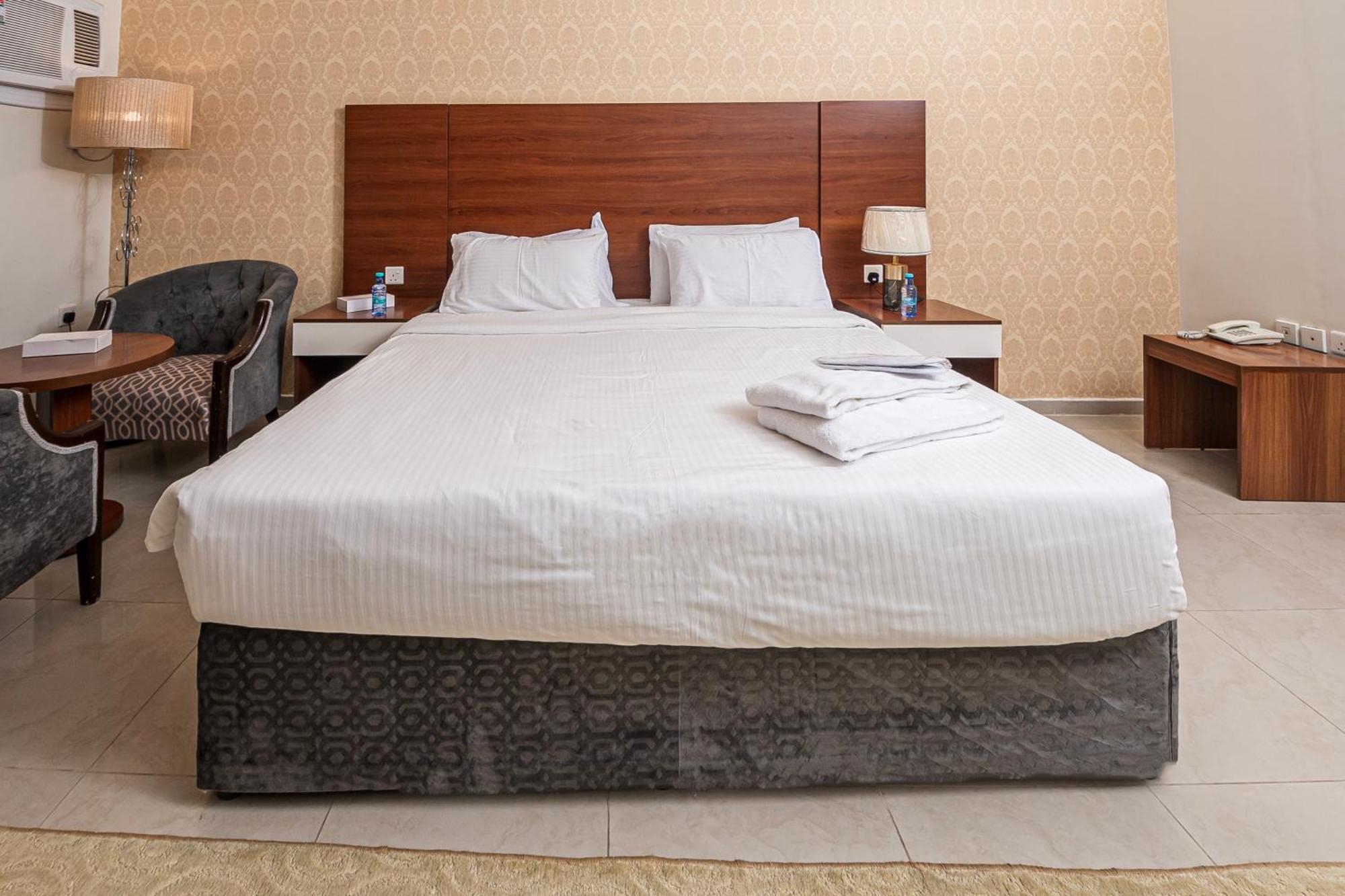 Ghalyt Ohud Aparthotel Medina Buitenkant foto